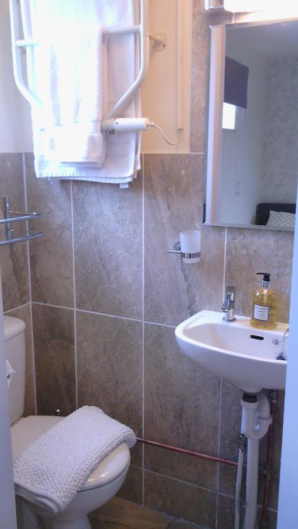 エイボンヒル B&B レディッチ 部屋 写真